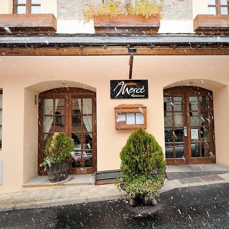 Hotel Fonda Merce Льївія Екстер'єр фото