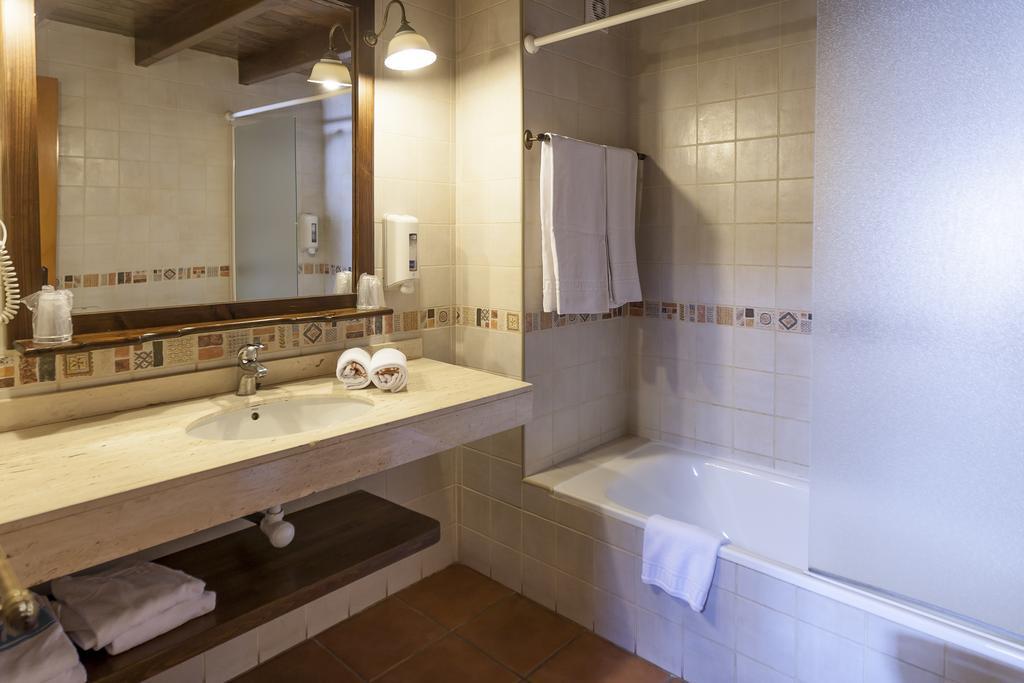 Hotel Fonda Merce Льївія Номер фото