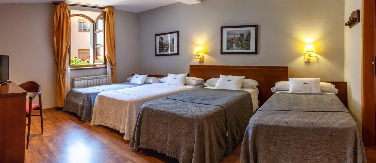 Hotel Fonda Merce Льївія Екстер'єр фото